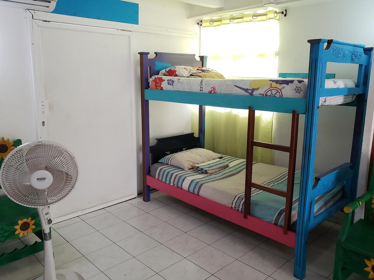 Blue Almond Hostel - San Andres מראה חיצוני תמונה